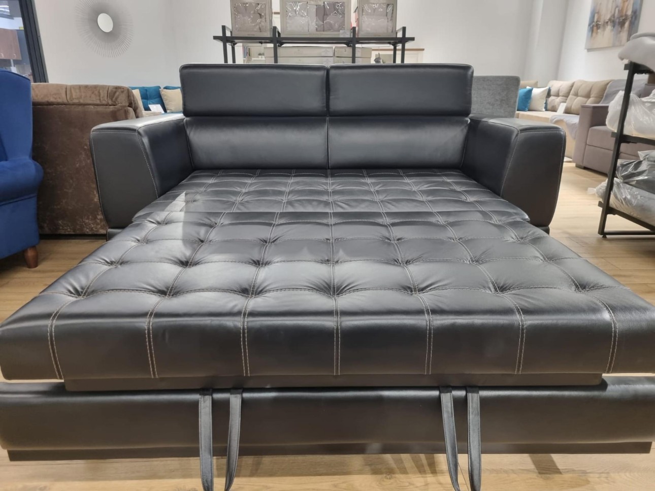 Canapea extensibilă BUTLER 1800, tetiere reglabile, 2360x1120x780 mm, spațiu de dormit 1780x1930 mm.