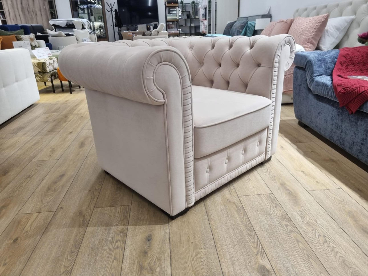 Fotoliu PRINCESS, stil Chesterfield, 1150x900x810 mm.