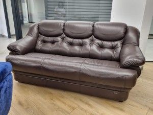 Canapea extensibilă Mercédes 3, 3 locuri, 2100x1000x950 mm, spațiu de dormit 1400x1900 mm.