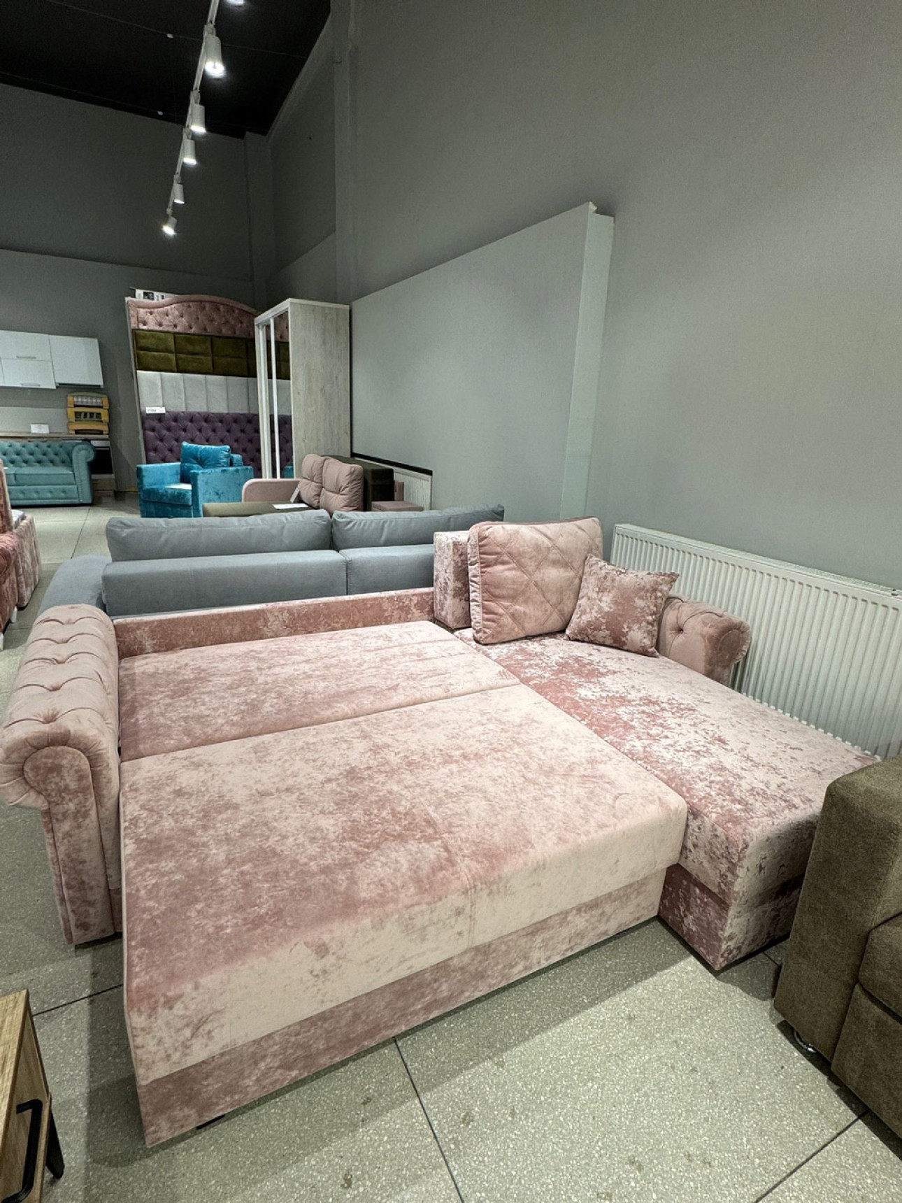Colțar LUXURY 3, 3150x1800x850 mm, suprafața dormit 2630x1600 mm.