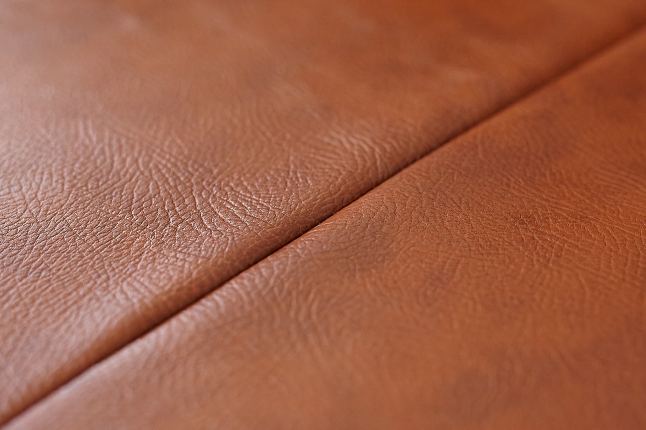 Раскладной диван CLASSIC 3, 2300x1050x970 мм, спальное место 1950x1300 мм.